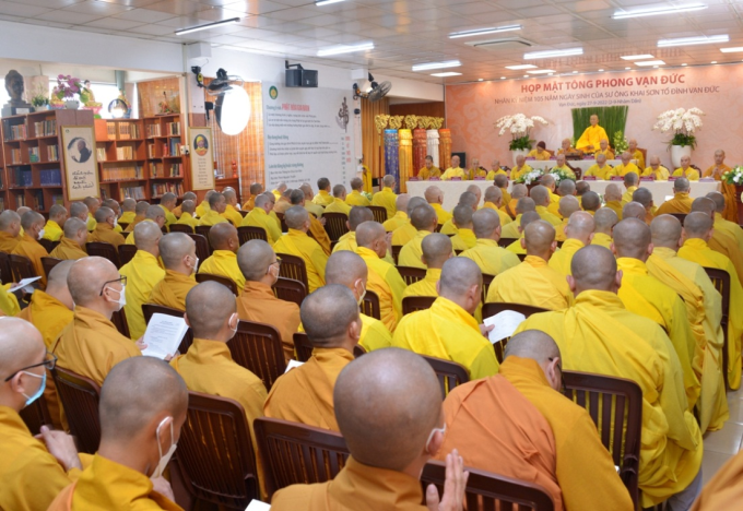 Hòa thượng Thích Hoằng Tri làm Tông trưởng tông phong tổ đình Vạn Đức